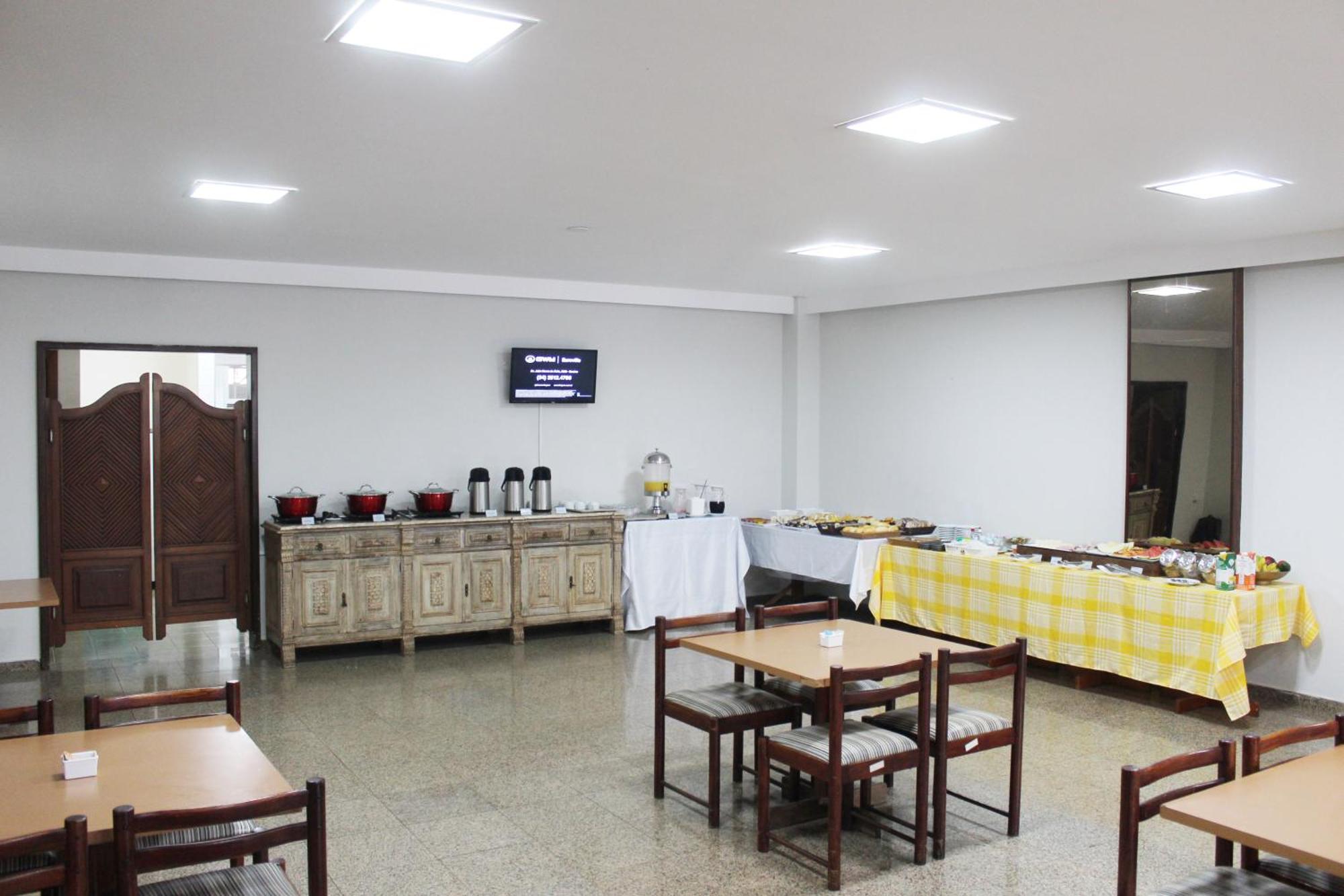Days Inn By Wyndham Uberlândia מראה חיצוני תמונה